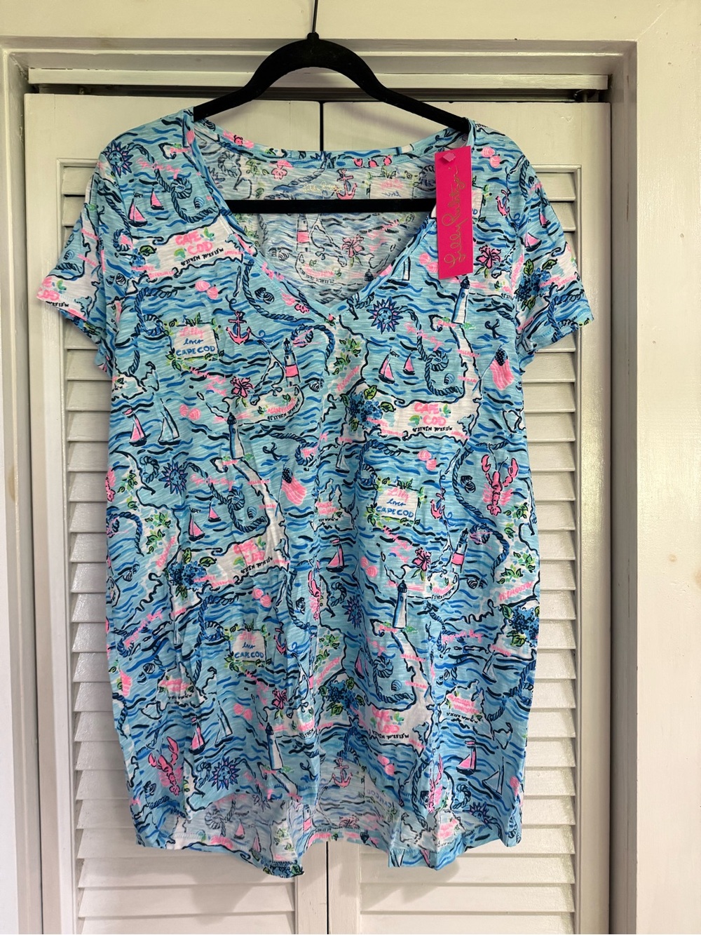 Lilly Pulitzer Blue Bali Lilly Loves Cape Cod Short Sleeve Tee